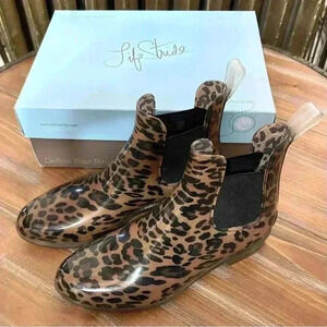 LifeStride Leopard Print Puddle Boots